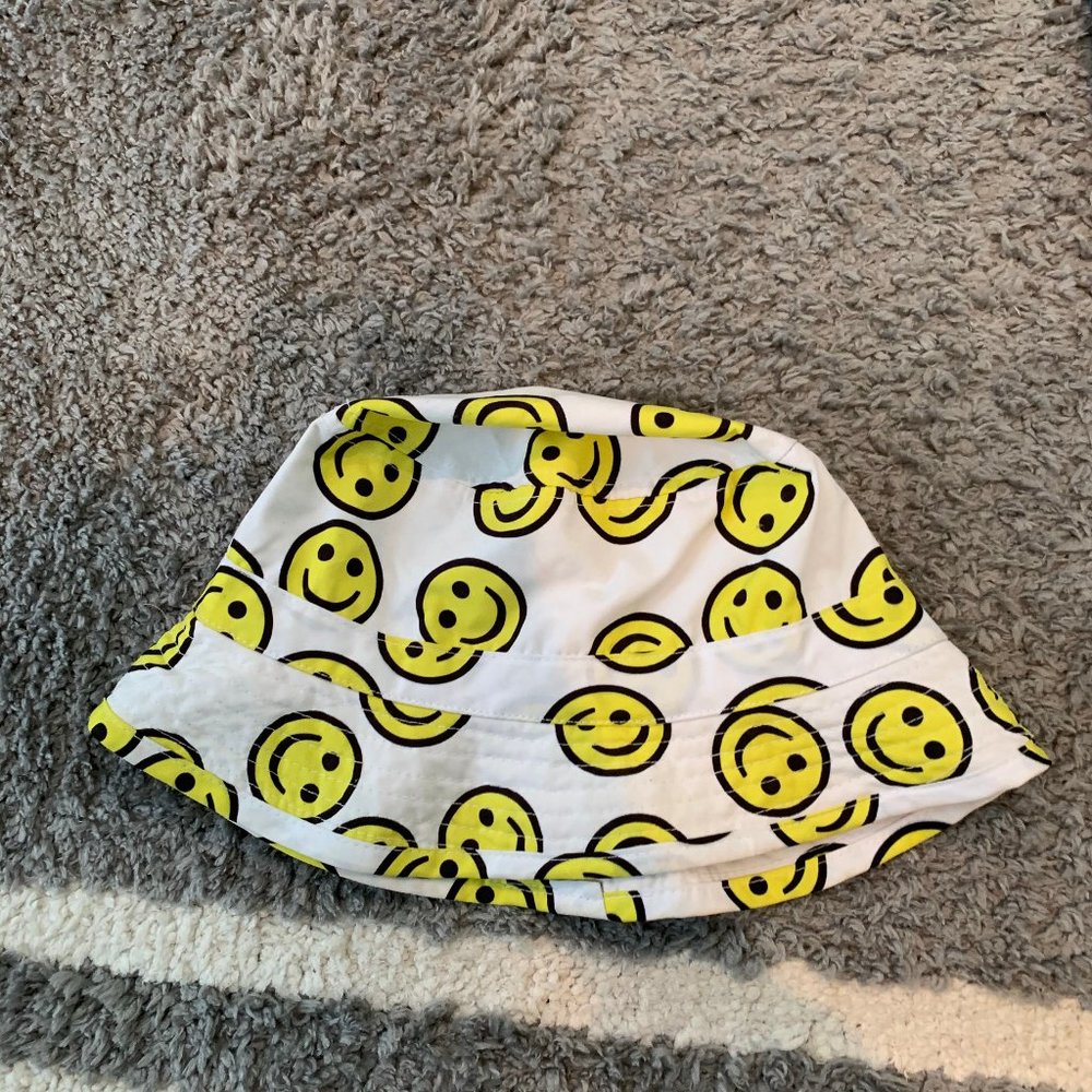 Smiley Bucket Hat